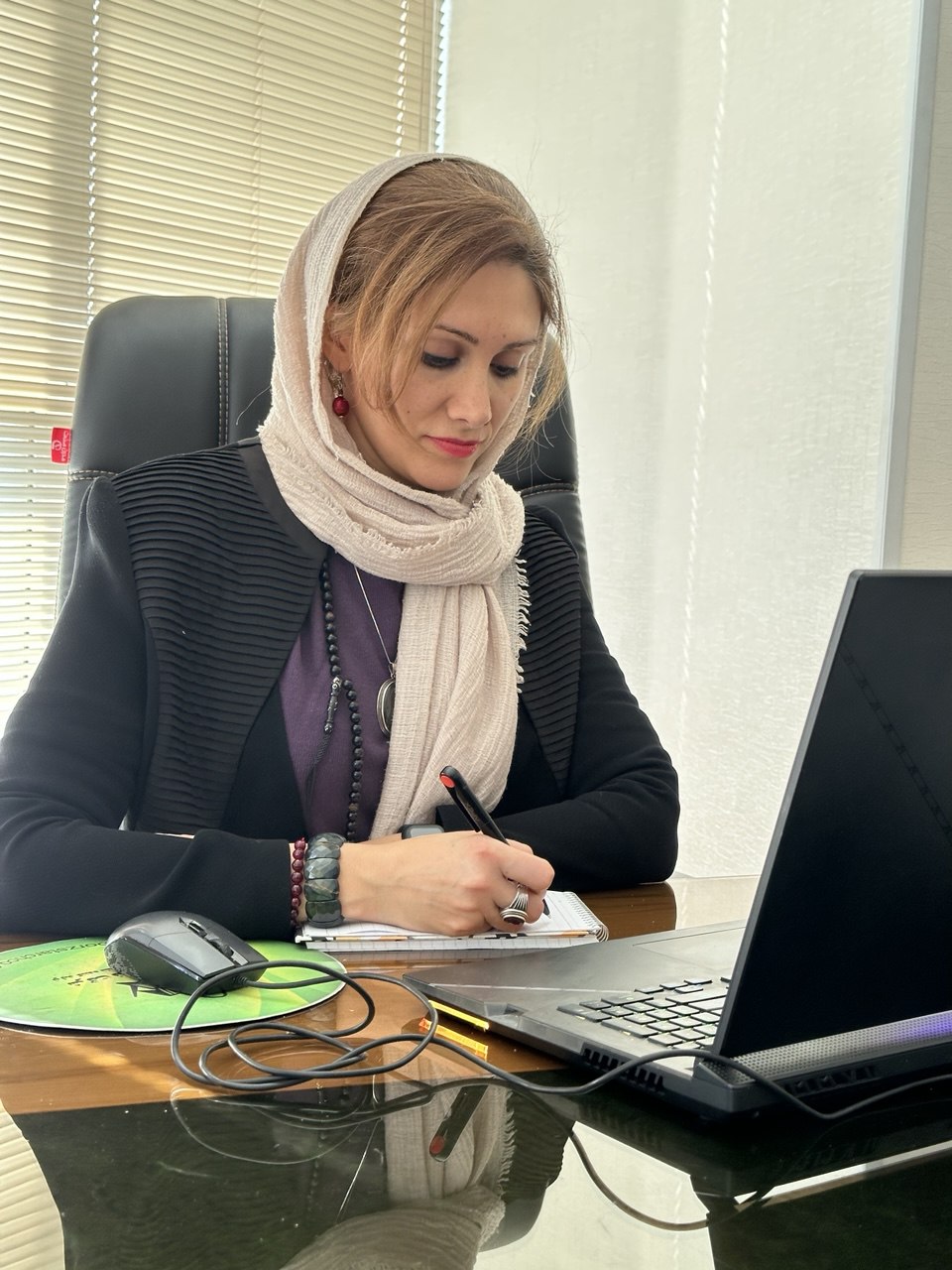 سوگل افشاری